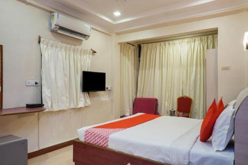 Hotel Tushar Πούνε Εξωτερικό φωτογραφία