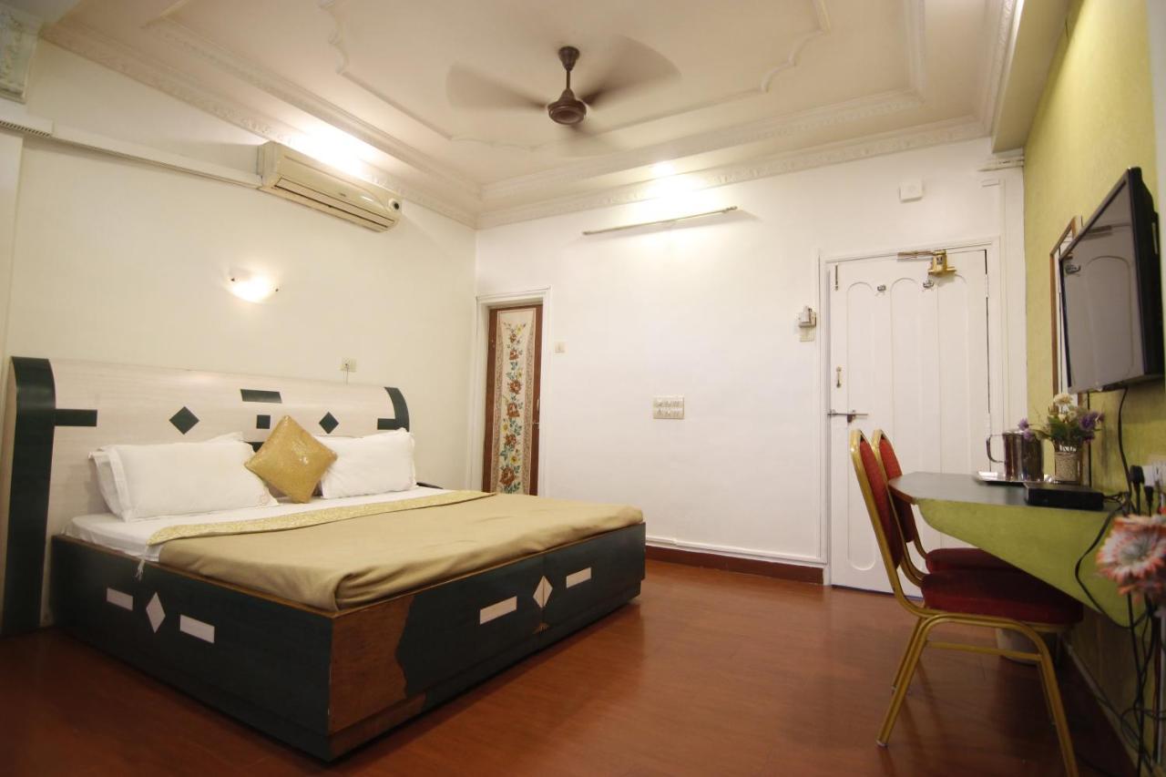 Hotel Tushar Πούνε Εξωτερικό φωτογραφία